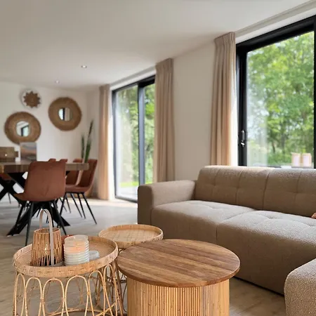 Loulou Beachhouse *